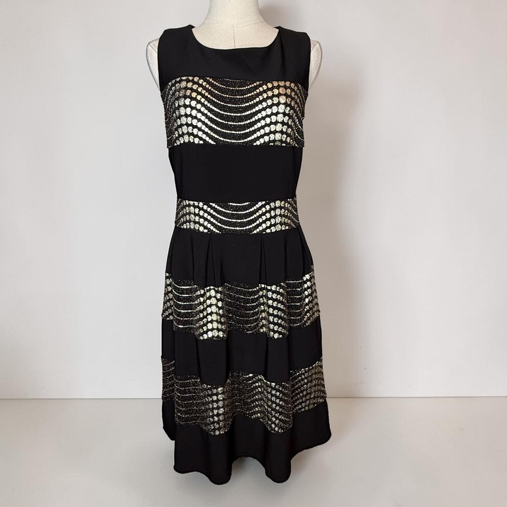 Frank Lyman Fit and Flare Pleated Cocktail Party Dress Black Gold size 8